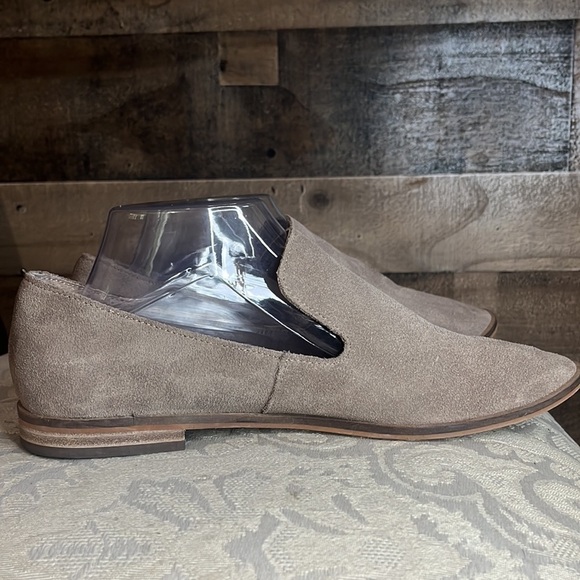 Levity Carla Loafer Women’s size 10 tan Suede - Picture 6 of 9
